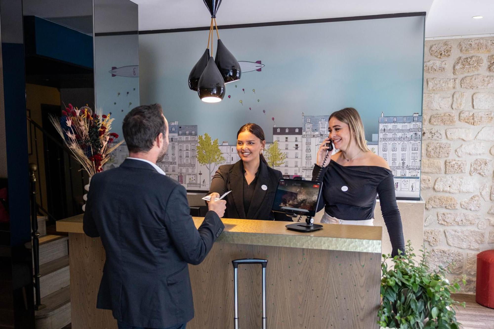 Hotel La Parizienne Екстер'єр фото